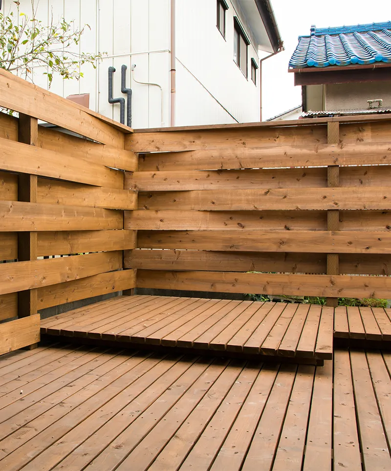 ウッドデッキの工事